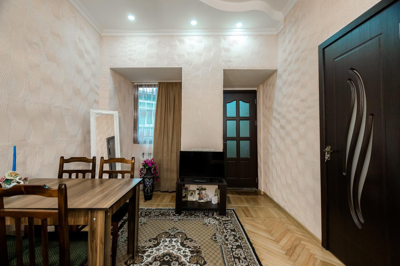 Gabi'S House Apartment Tbilisi Exterior photo